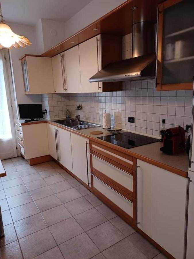 Lagosta Home-isola * Milano